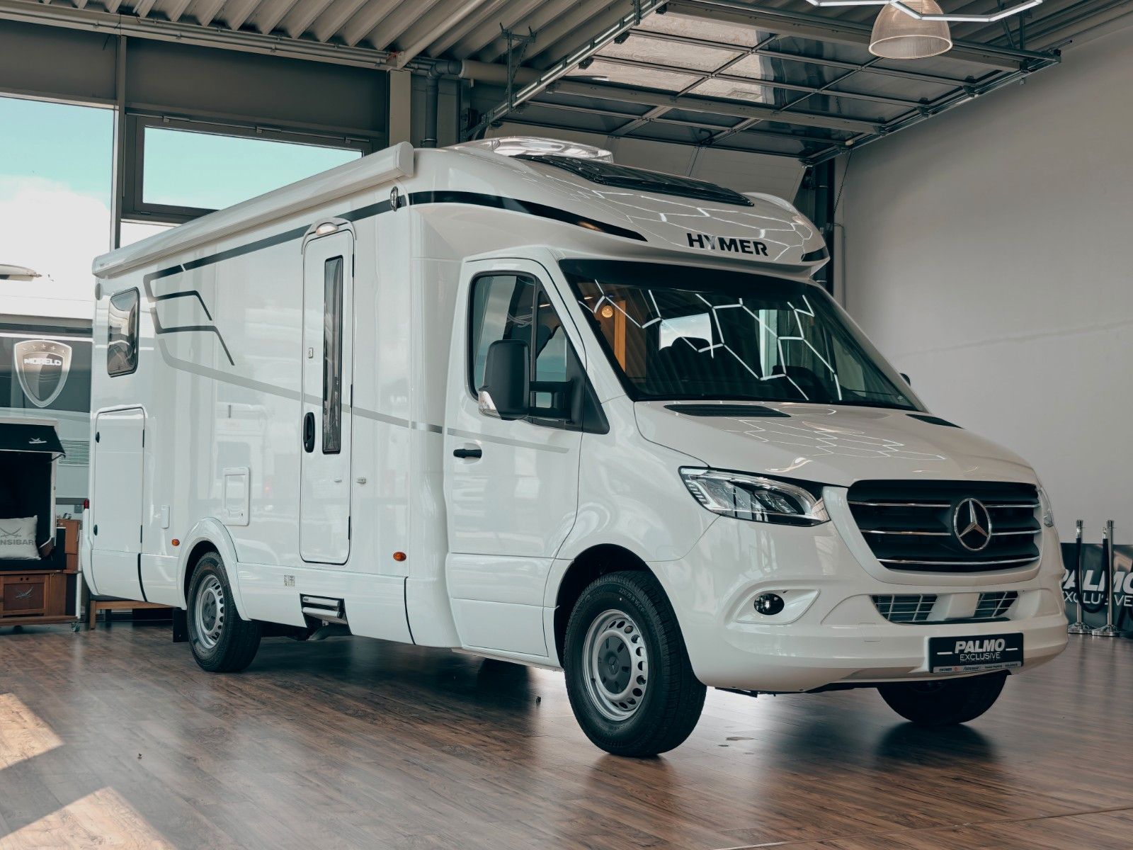 Fahrzeugabbildung HYMER / ERIBA / HYMERCAR TRAMP S 680 PREMIUM - 2025