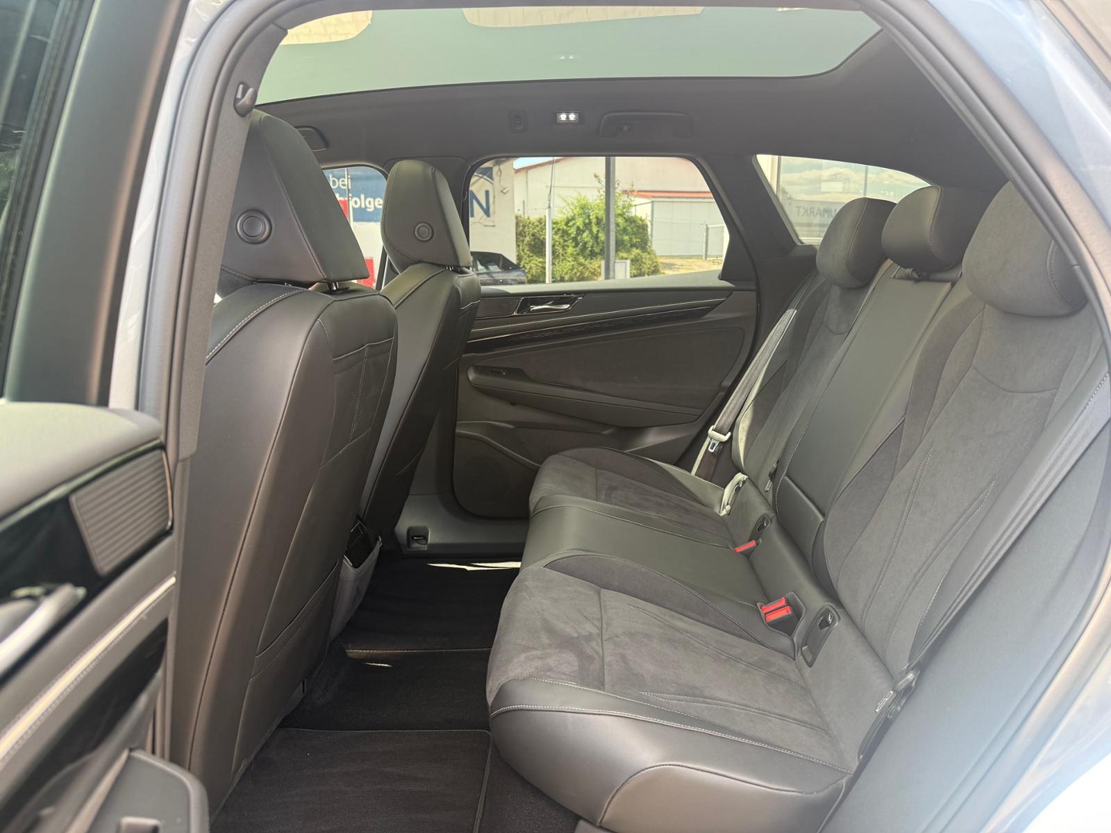 Volkswagen ID.7 Pro Matrix AHK 360° HeadUp Pano DCC