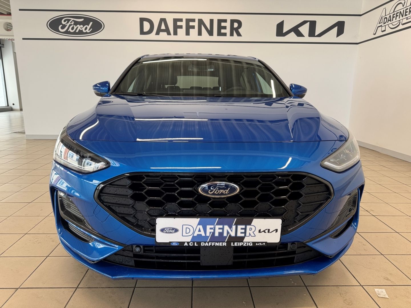 Fahrzeugabbildung Ford Focus ST-Line X B&O VerkehrszeichenER LED Kamera