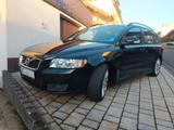 Volvo V50 D4 Momentum 5-Zylinder Xenon TÜV 09/27 - Volvo V50 mit Diesel-Antrieb: Automatik