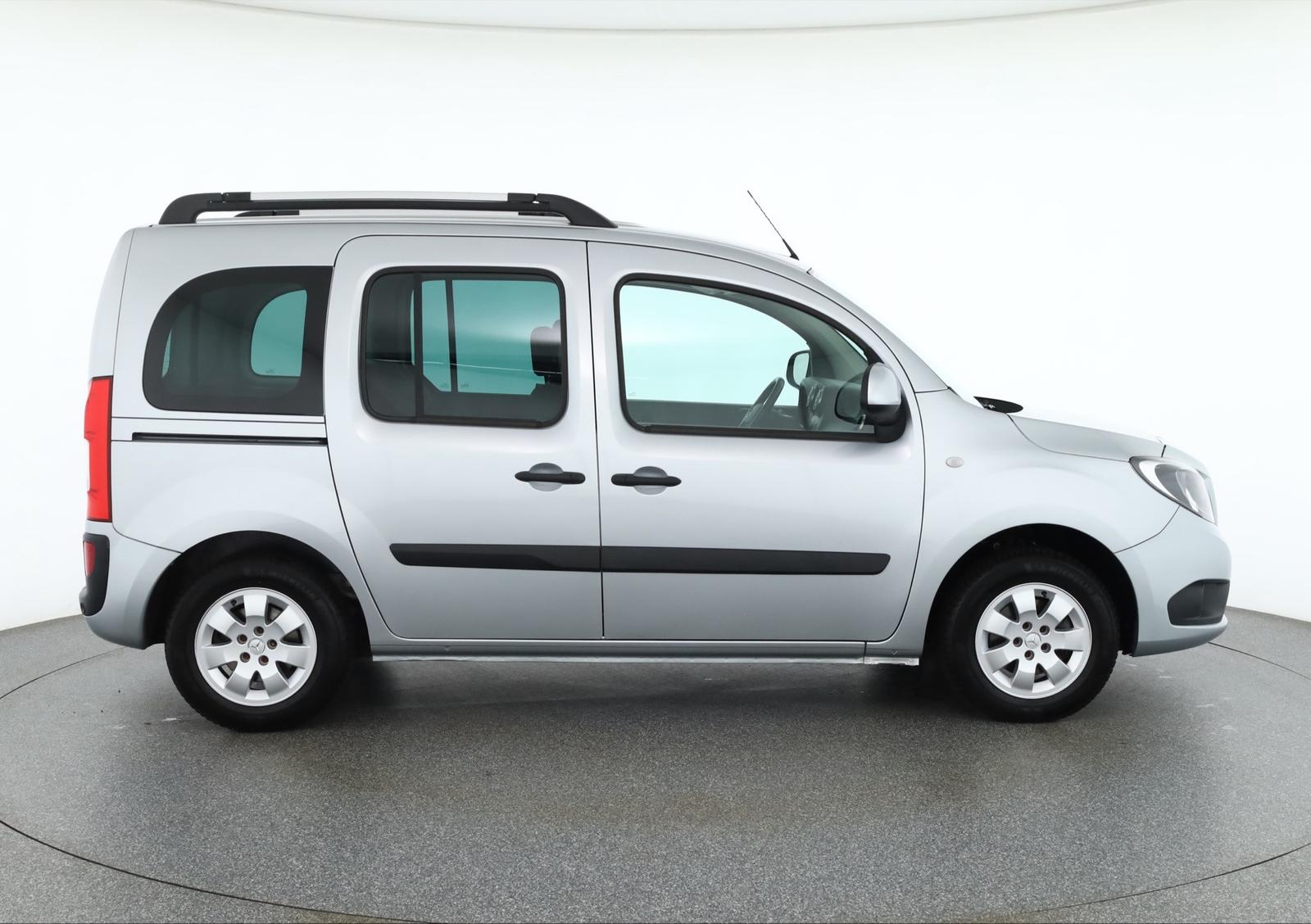 Mercedes-Benz Citan 111 CDI Tourer Sitzheizung Kamera PDC USB, миниатюра 6