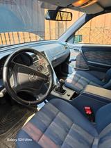 Mercedes-Benz C 220 Classic H Zulassung - Mercedes-Benz C 220 mit Benzin-Antrieb: Limousine