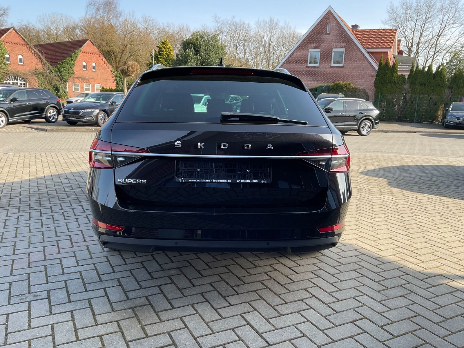 Fahrzeugabbildung SKODA Superb Combi 2.0 TDI DSG STYLE,Standheizung,Car