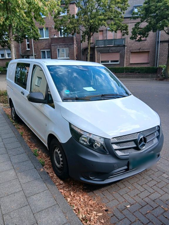Image of Mercedes-Benz Vito