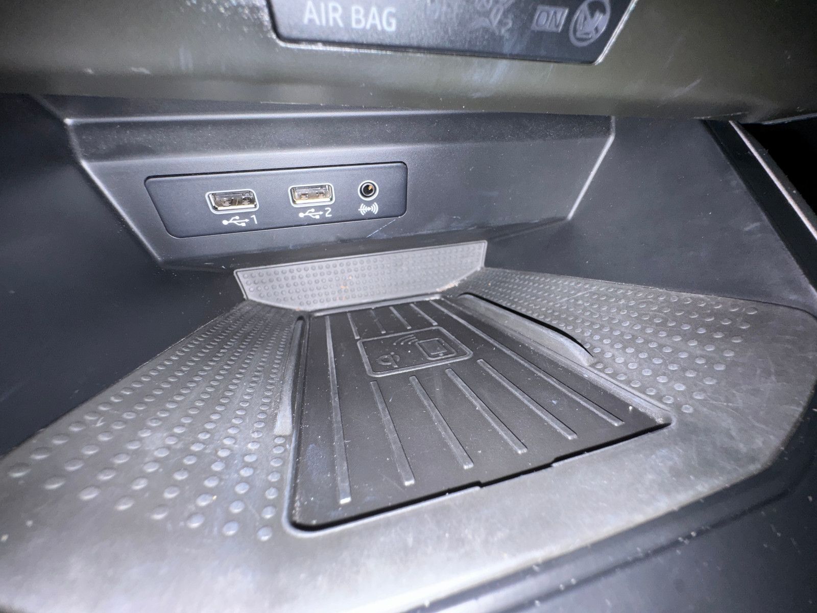 Fahrzeugabbildung SEAT ARONA SPORTPAKET FR-LINE DSG ACC LED BEATS KESSY