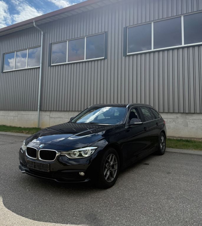 Image of BMW 320
