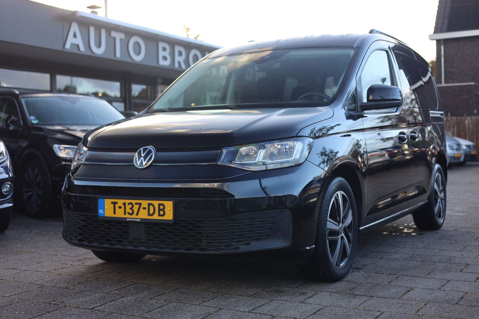 Volkswagen Caddy 1.5 TSI kombi 7 sitze | NAVI | kamera | CA