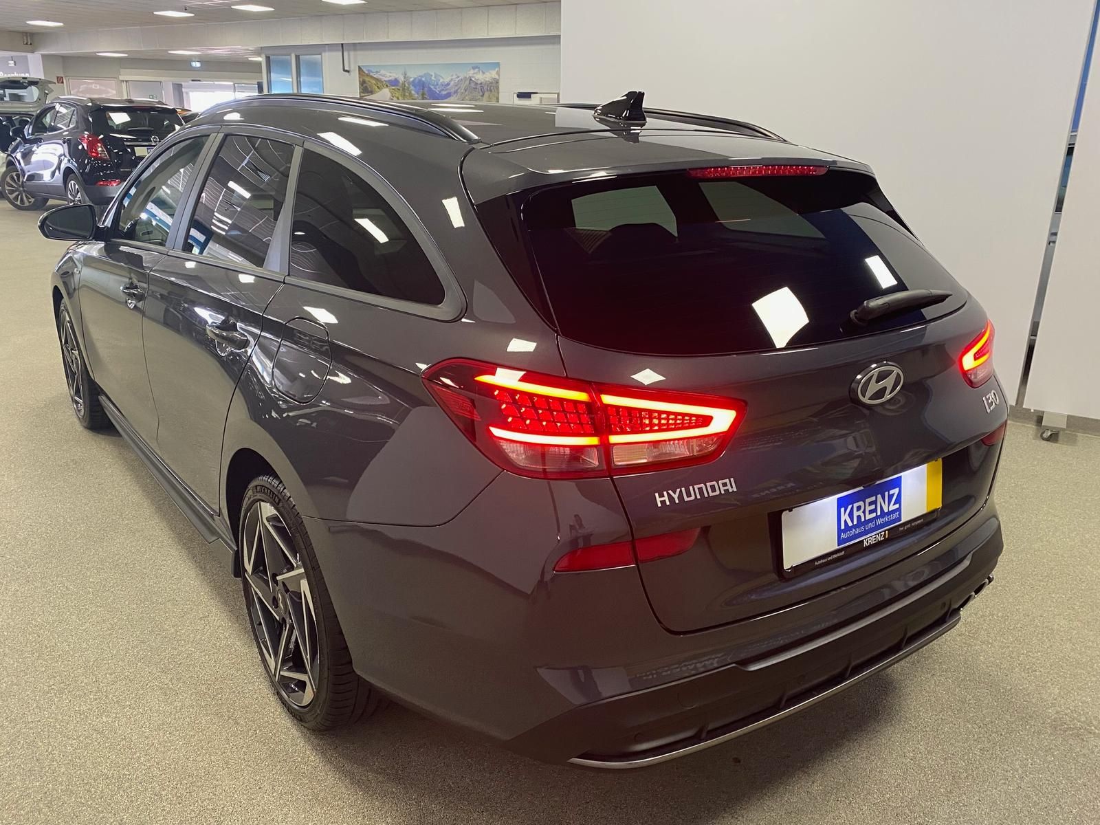Fahrzeugabbildung Hyundai i30 N-Line APP+KLIMA+RFK+PDC+NAVI+SITZHEIZ+Andro