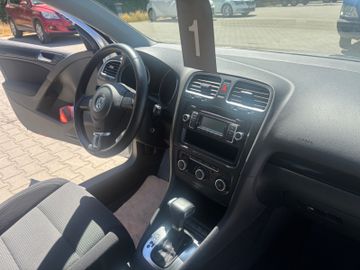 Volkswagen Golf - 10