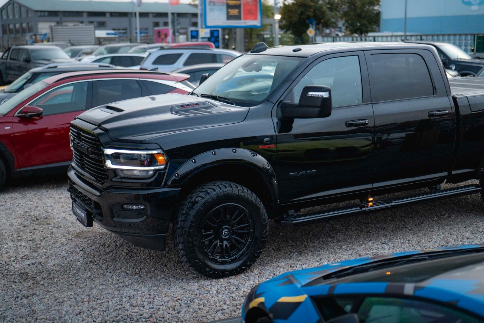 Fahrzeugabbildung Dodge RAM 3500 HEAVY DUTY 6.7 Cummins Laramie Night