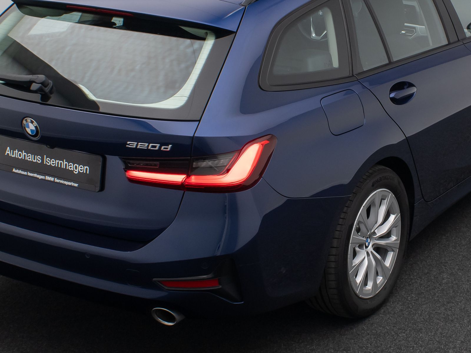 Fahrzeugabbildung BMW 320d GeschwindigReg HiFi Kamera LED CockpitPlus