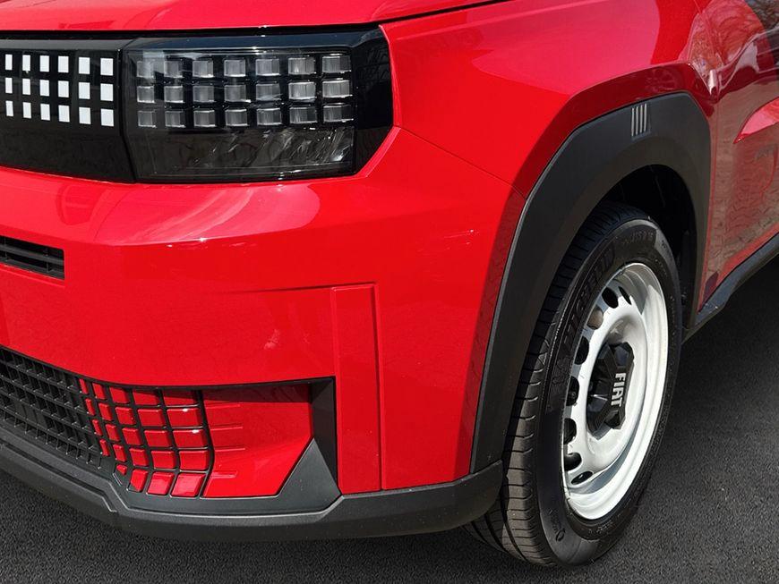Fiat Grande Panda 44kWh Red