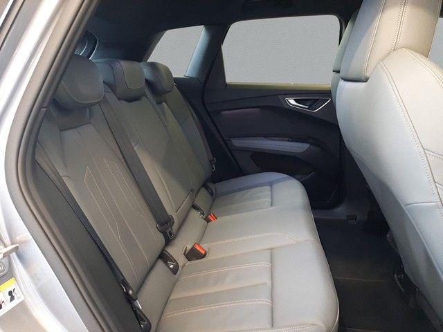Fahrzeugabbildung Audi Q4 e-tron 40 S line edition one Matrix Wärmepump