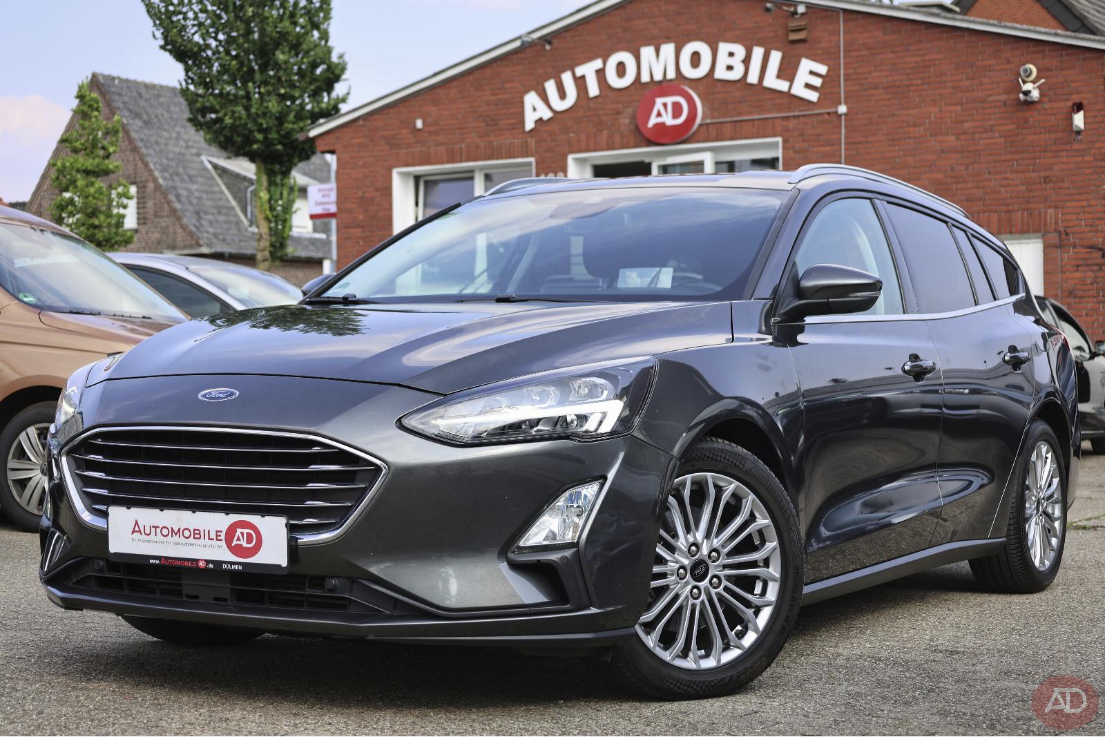 Ford Focus Turnier Titanium *Automatik*LED*AHK*