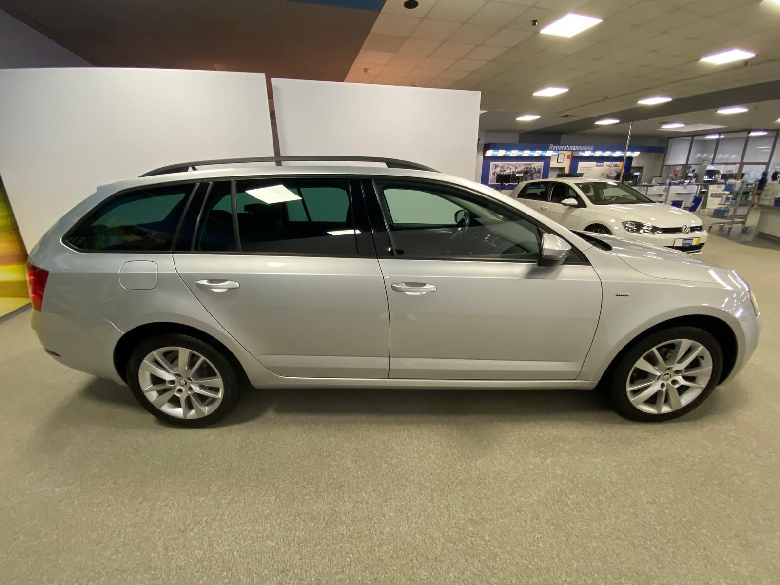 Fahrzeugabbildung SKODA Octavia 1.0 TSI Clever APP+KLIMA+PDC+SITZHEIZ+An