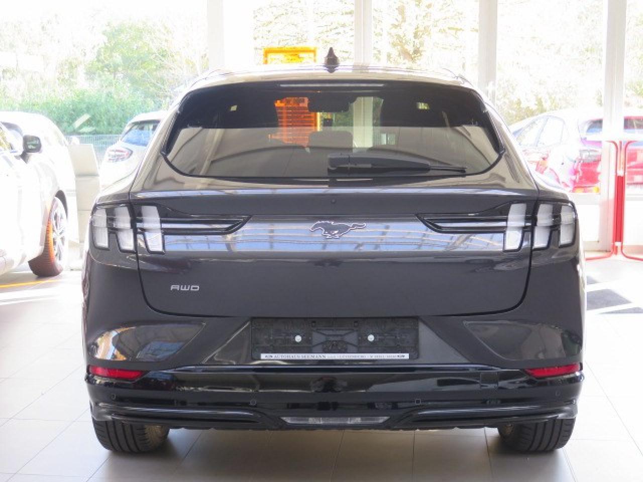 Ford Mustang Mach-E Premium AWD