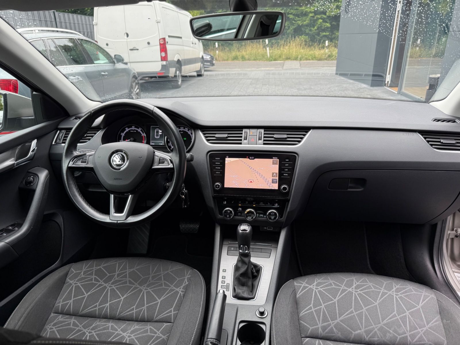 Skoda Octavia Lim. 1.8 TSI Clever NAVI DSG LED 1 HAND foto 11