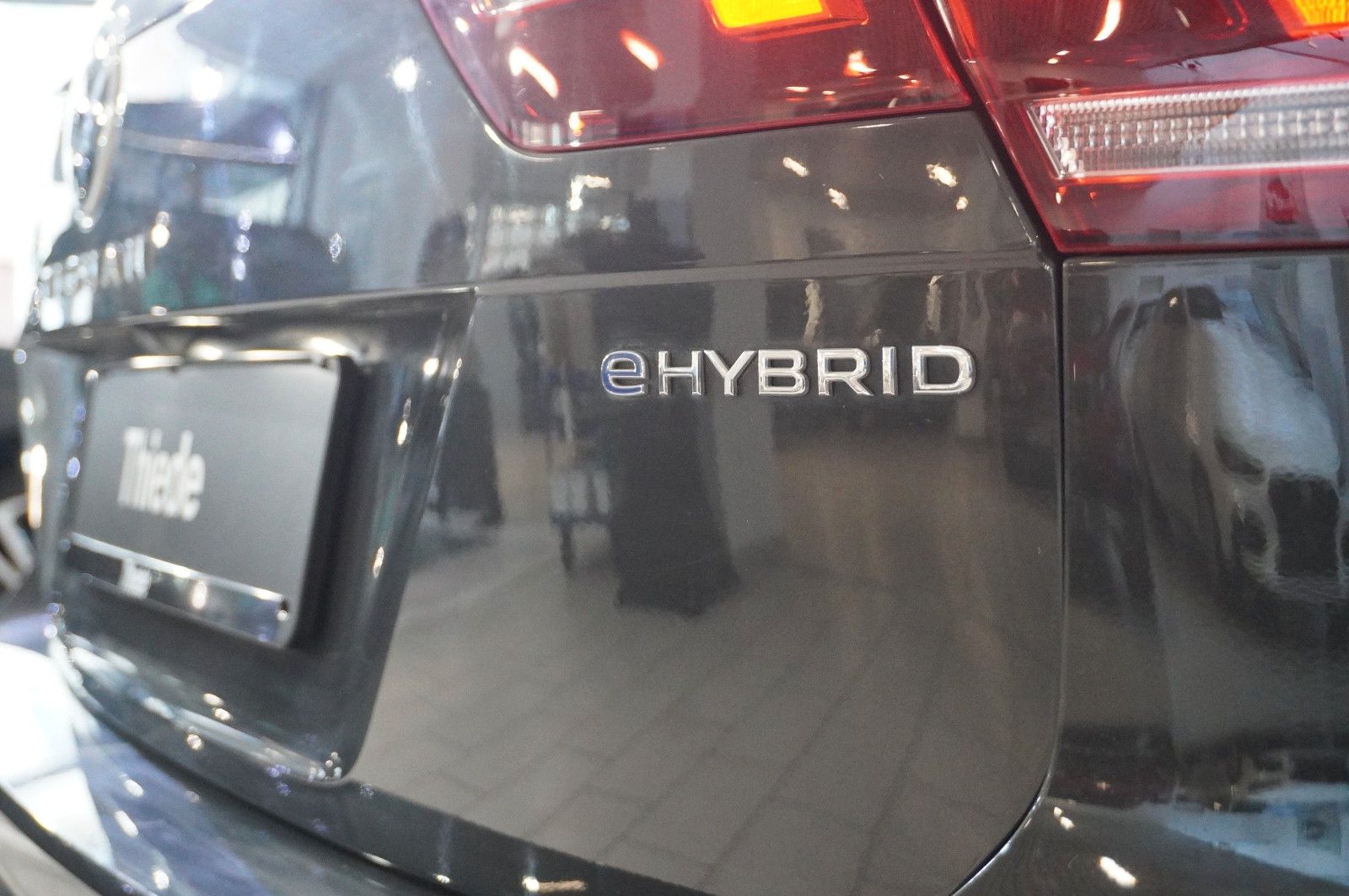 Fahrzeugabbildung Volkswagen Tiguan Life 1.4 e-HYBRID NAVI/LED/KAMERA/SH/VIRT