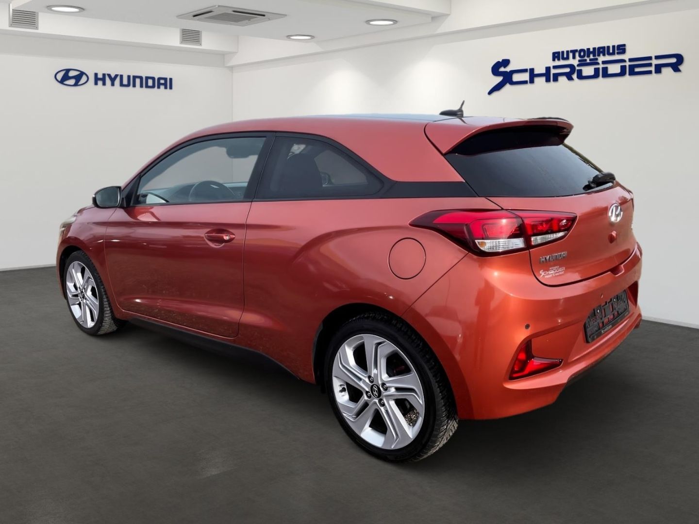 Fahrzeugabbildung Hyundai i20 Coupe 1,4 CRDi Style Leder Allwetter Panoram