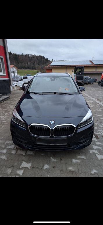 Image of BMW 218