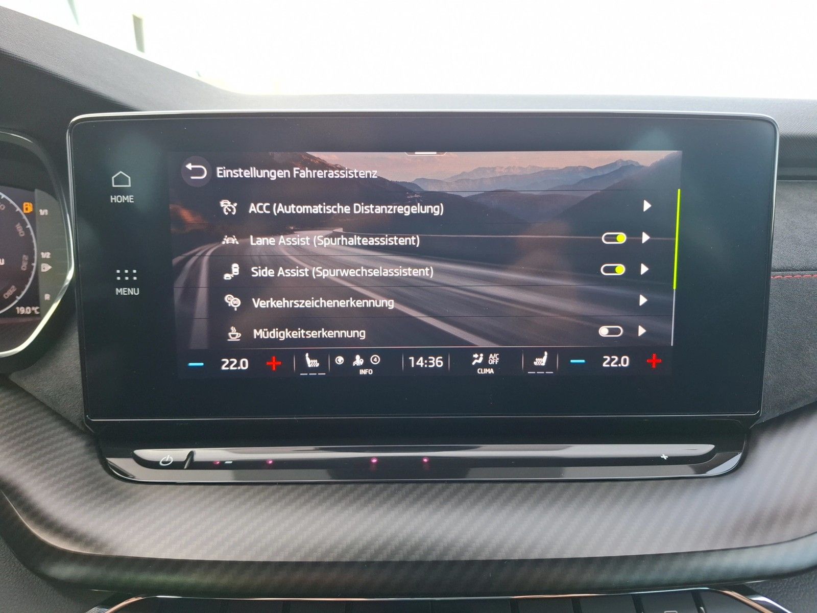 Fahrzeugabbildung SKODA Octavia CombI TSI RS-Plus DSG Matrix Navi Pano H