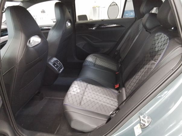 Volkswagen Passat Variant - Bild 7