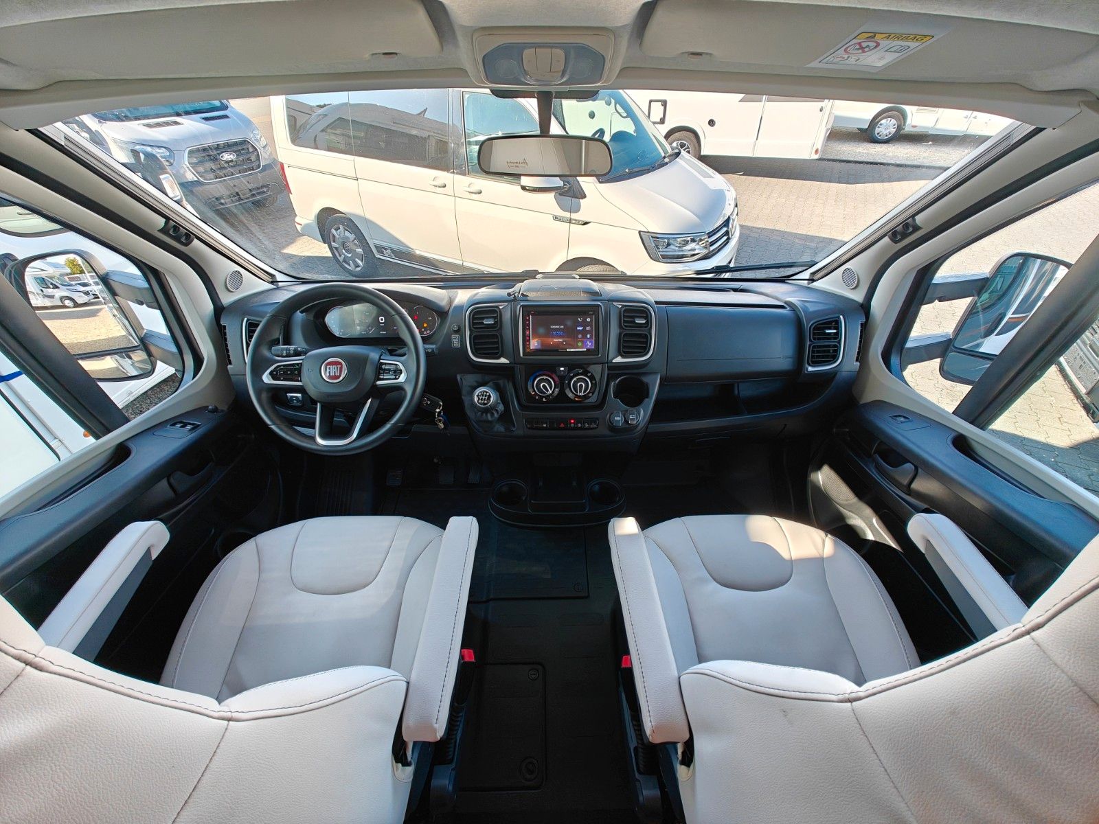 Fahrzeugabbildung Bürstner Lyseo TD Gallery 649 G Harmony Line - Backofen!