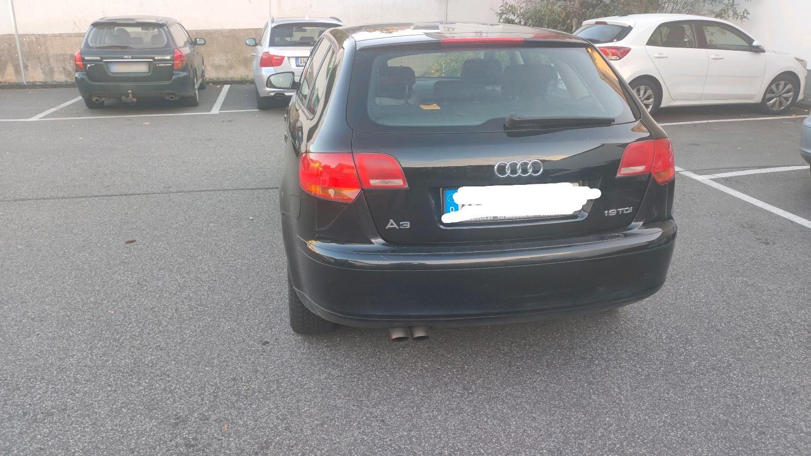Audi A3 2007 — салон