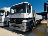 Mercedes-Benz Actros 1831 Pritsche + Kran PM 4x2 ABS - Mercedes-Benz 1831