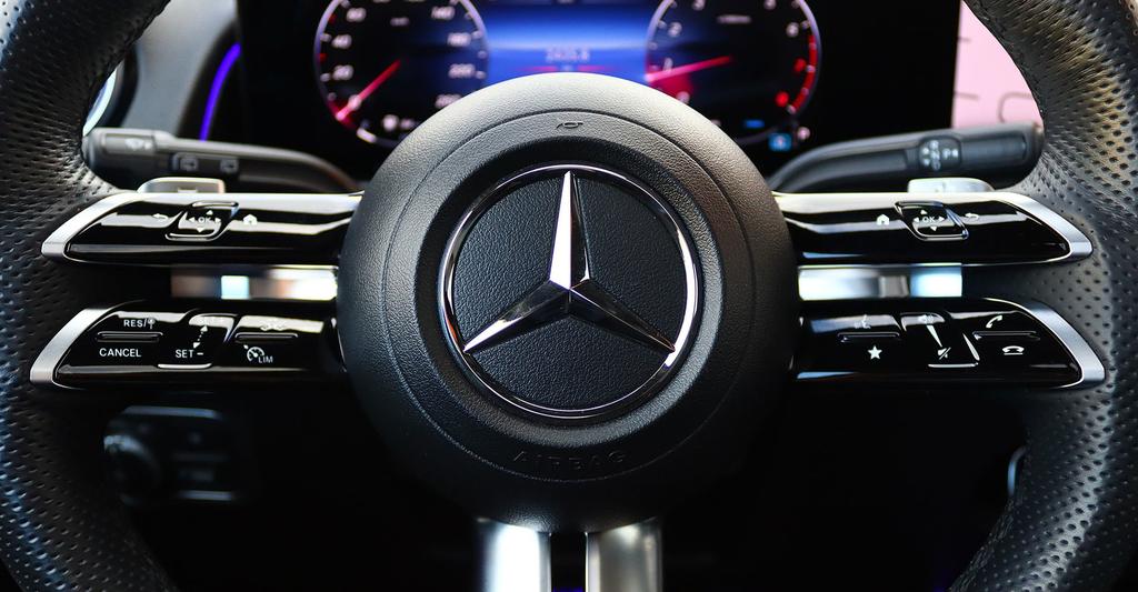 Mercedes-Benz GLB 200