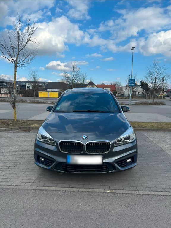 Image of BMW 218