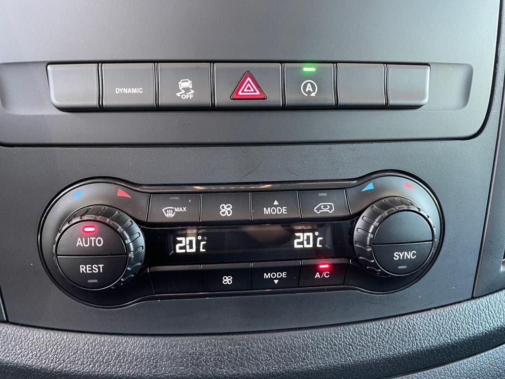 Fahrzeugabbildung Mercedes-Benz Vito 114 Kasten lang 4x4 AHK, LED, Distronic