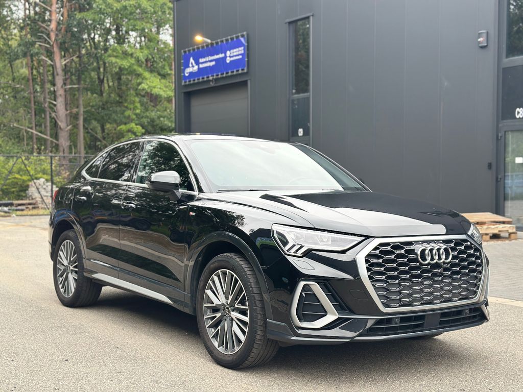 Image of Audi Q3