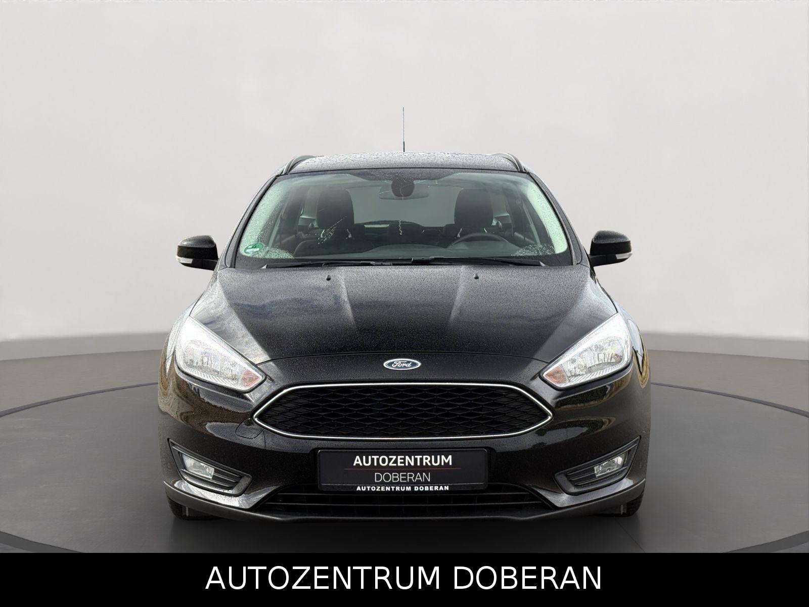 Ford Focus 2015 — photo 8