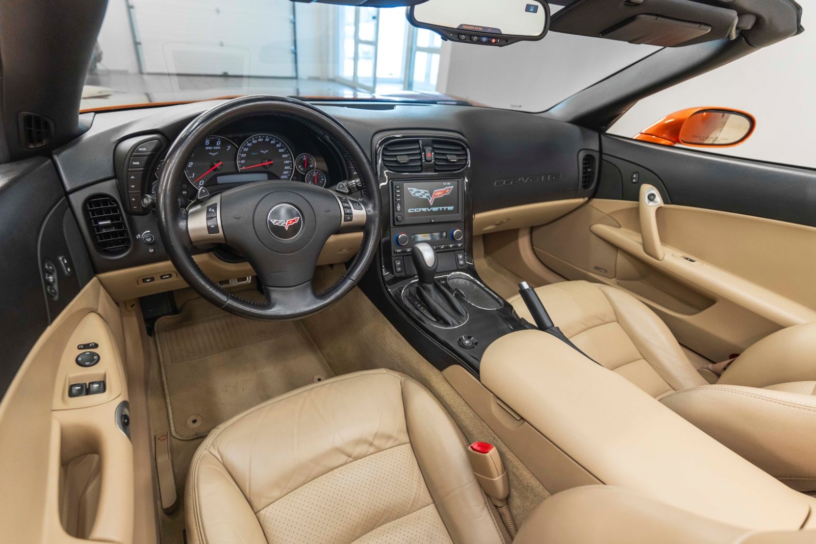 Fahrzeugabbildung Corvette C6 6.2 V8 Cabrio Automatik BOSE HUD SHZ