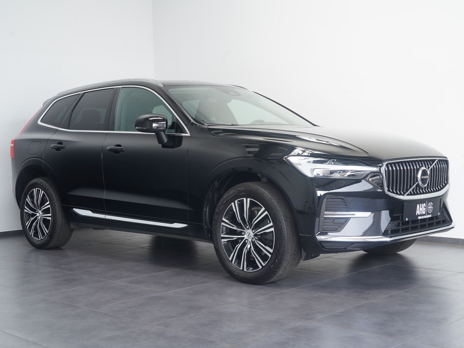 Fahrzeugabbildung Volvo XC60 B4 D AWD Inscription LED/GOOGLE/PANO/AHK