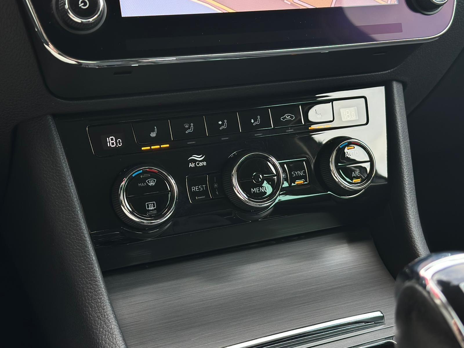 Skoda Superb 2.0TDI STYLE MATRIX#MEMORY#NAVI#SHZ#AHK