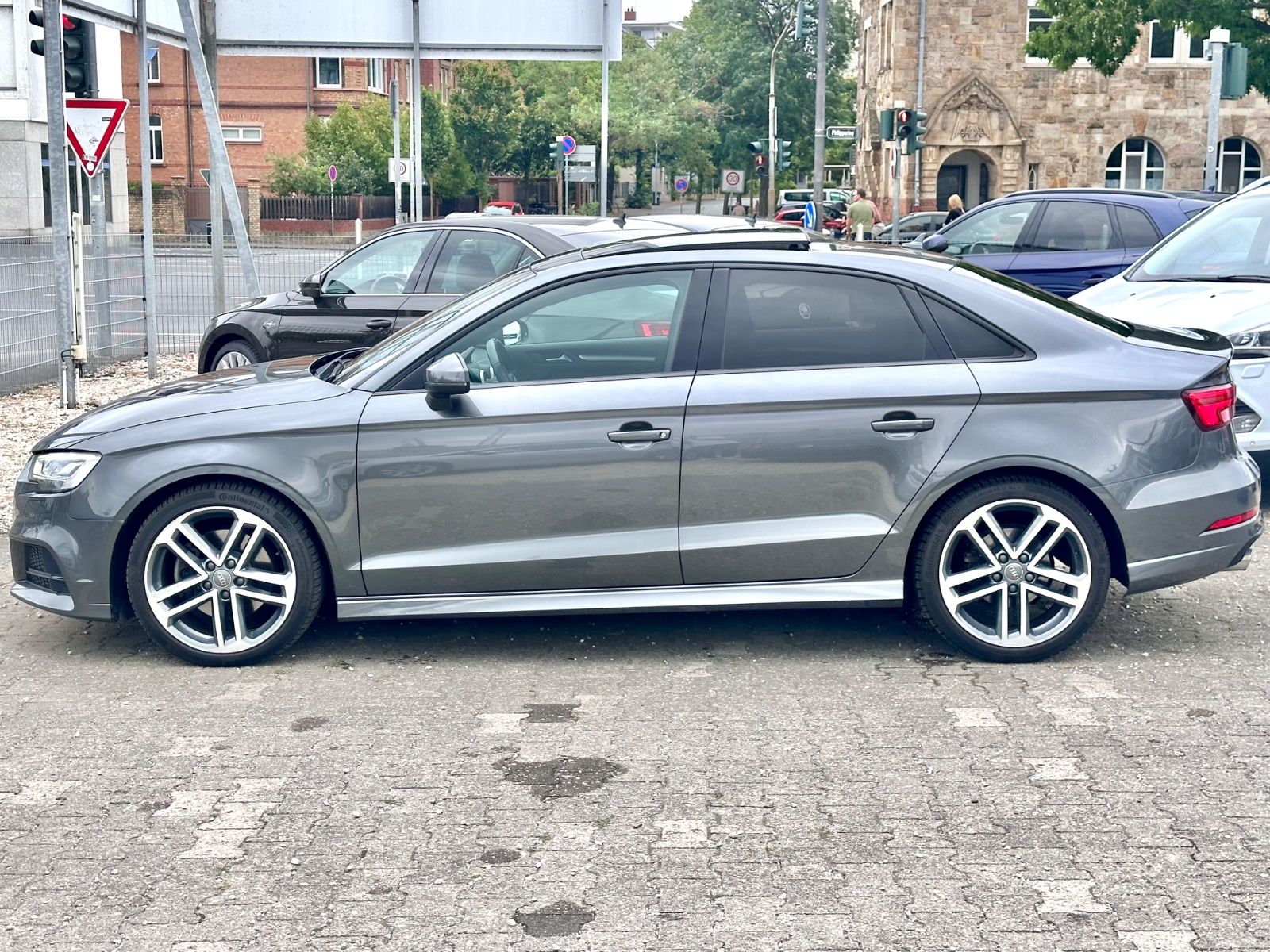 Fahrzeugabbildung Audi A3 S LINE SPORT QUATTRO LIMOUSINE*PANO+AUTOM*