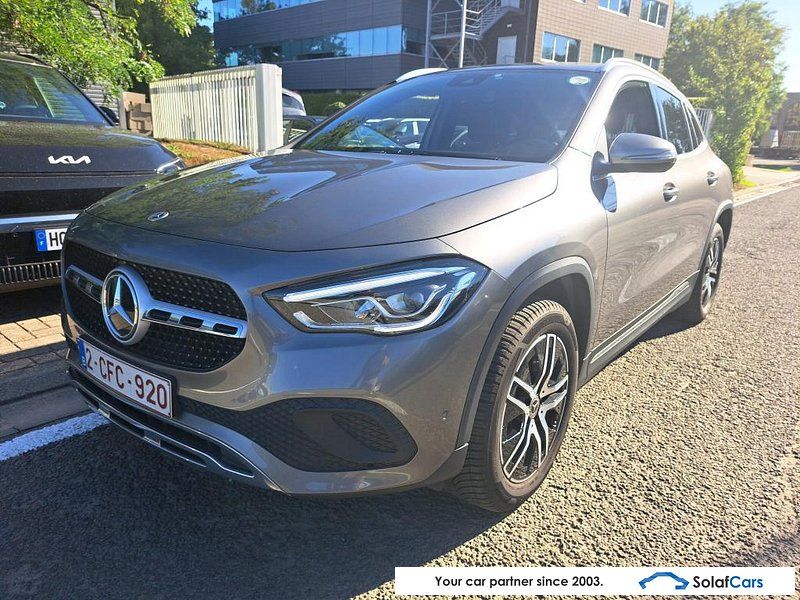 Mercedes-Benz GLA 250 e LED Ambient Widescreen Navi 1/2 Sport
