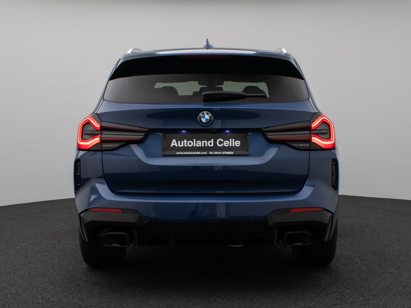 Fahrzeugabbildung BMW X3 M40d Kamera Laser HUD DAB H/K AHK Komfort 20"