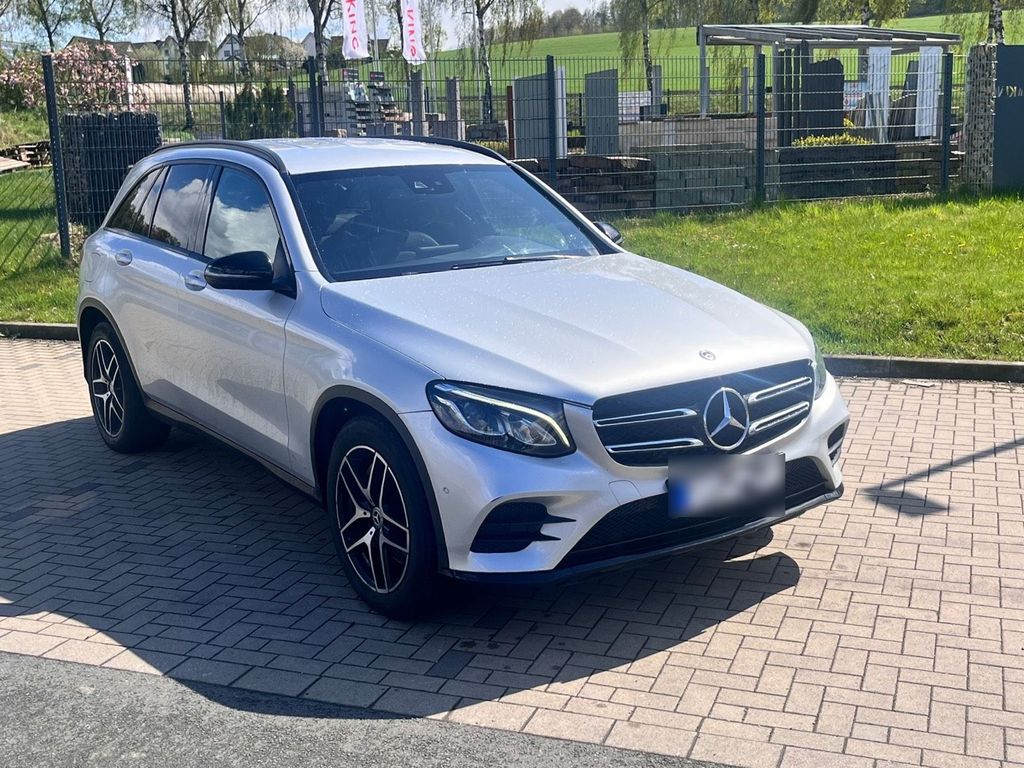 Image of Mercedes-Benz GLC 350