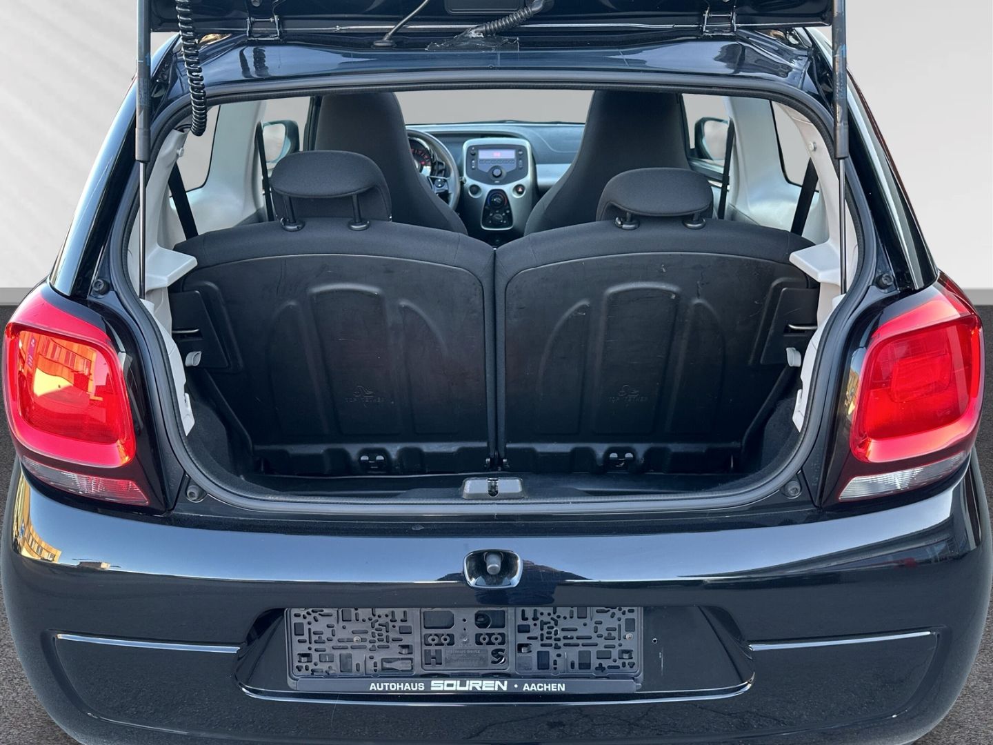 Fahrzeugabbildung Citroën C1 AIRSCAPE Feel VTi 1.0 Faltdach+ Tel.-Vorb. +