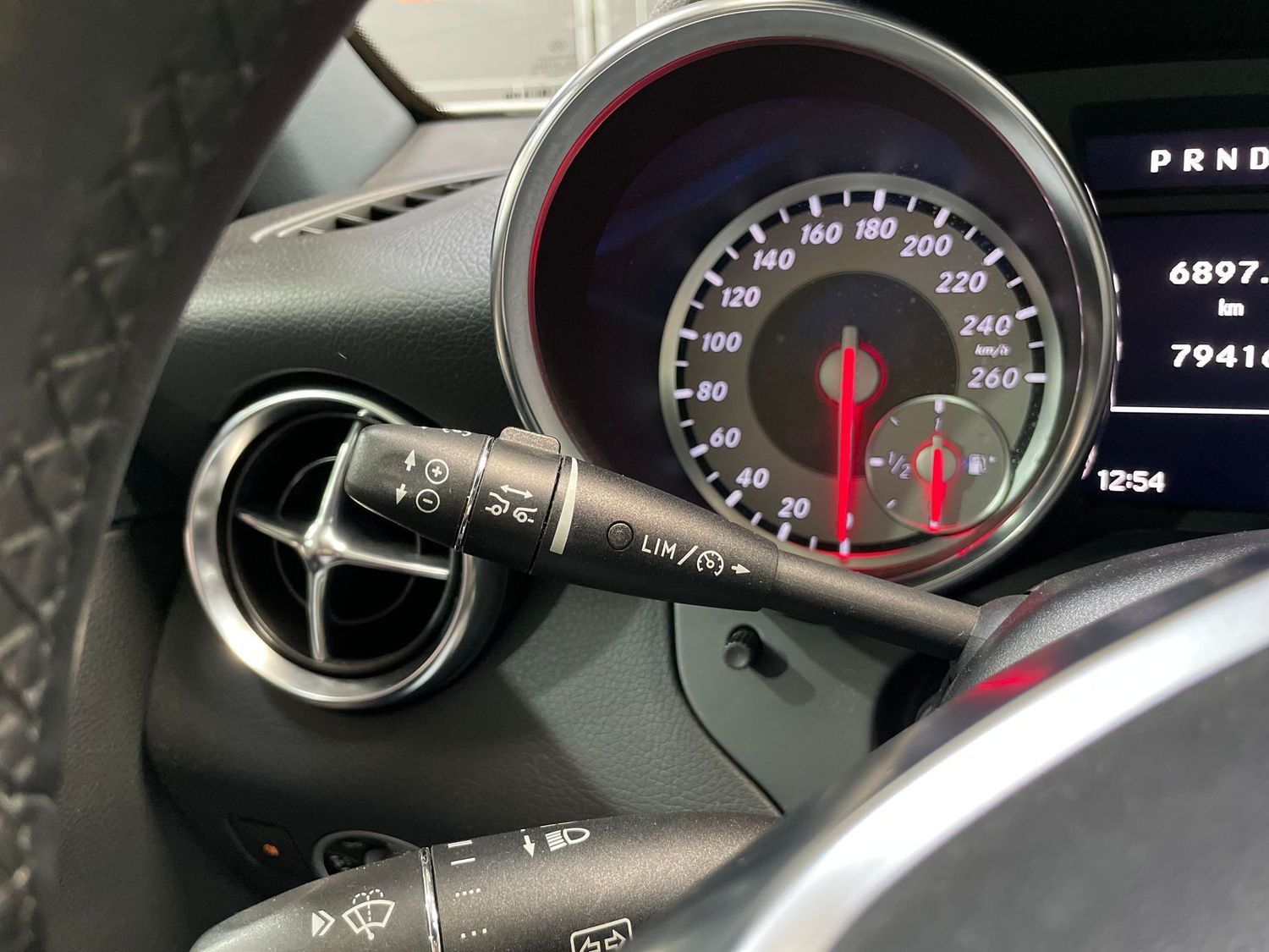 Fahrzeugabbildung Mercedes-Benz SLK 200 Sport #Leder#Bi-Xenon#H&K#ACC#Airscarf