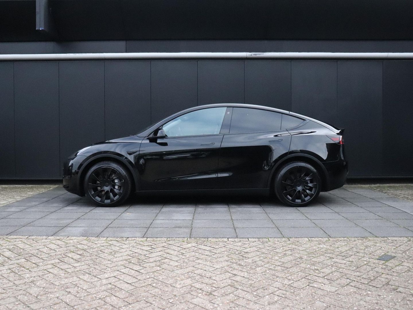 Tesla Model Y Long Range AWD 75 kWh | LEDER | PANO | C imagem 2