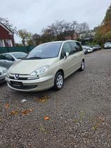 Peugeot 807 Allure HDi FAP 165 Auto Allure - Peugeot 807 mit Diesel-Antrieb