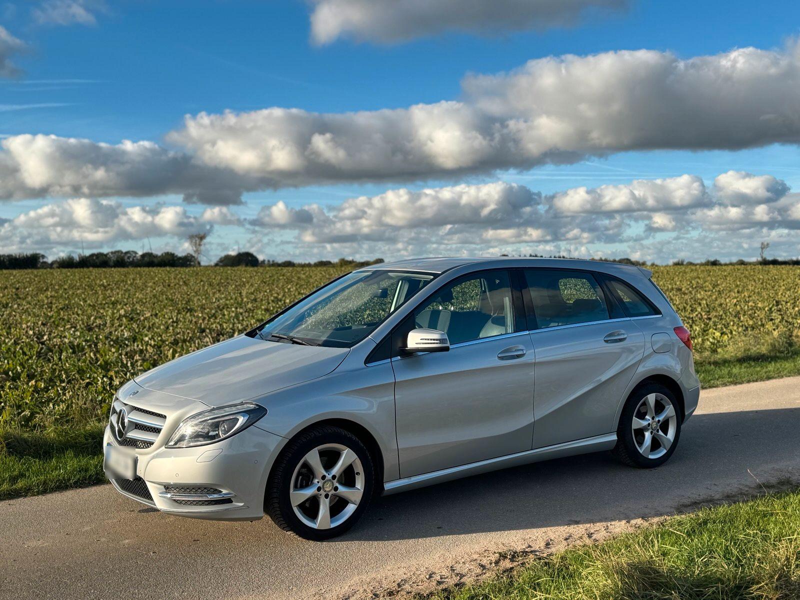 Mercedes-Benz B 200