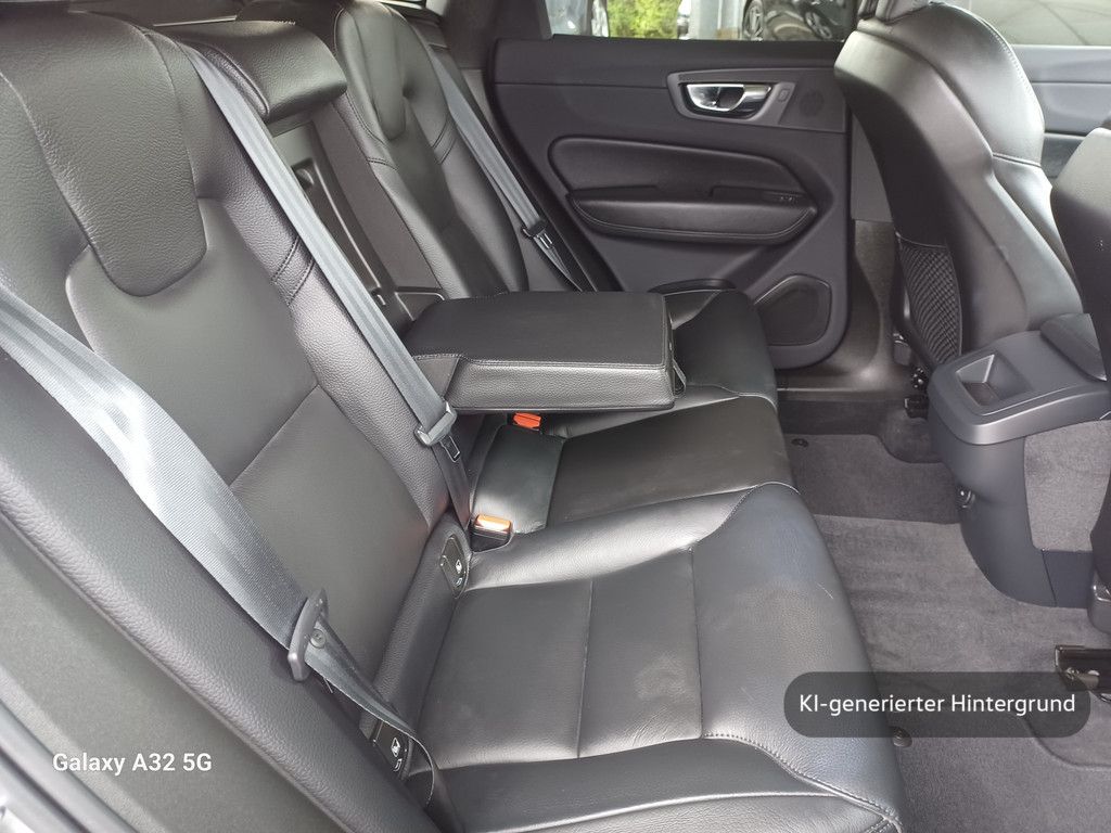 Volvo XC60 B4 Autom.°Momentum Pro°Leder°360°Cam° KI-be foto 9