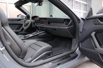 Porsche 992.2 Targa 4 GTS*BOSE,HD-Matrix,Sitzlüftung,18W