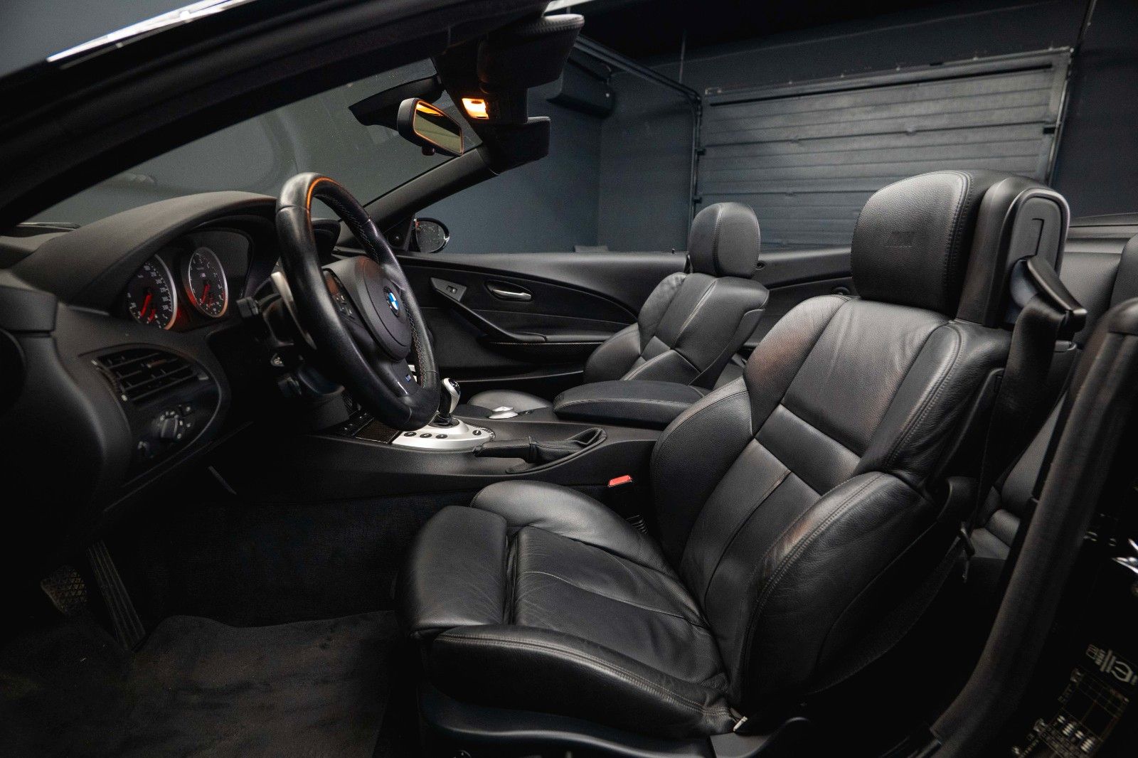 Fahrzeugabbildung BMW M6 Cabrio 5.0 V10 SMG Carbon *Head Up*Bi-Xenon*