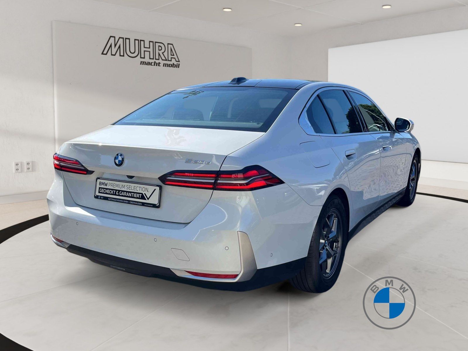 BMW 520d Limousine 18 Panorama Parking HUD foto 5